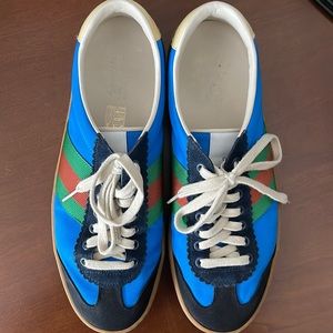 JBG Webbing Low-Top Sneakers. Very good condition.